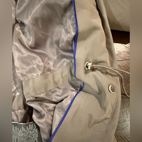 Vince Camuto Long Down Puffer Coat Parka Faux Fur Hood Gray M - Picture 8 of 16